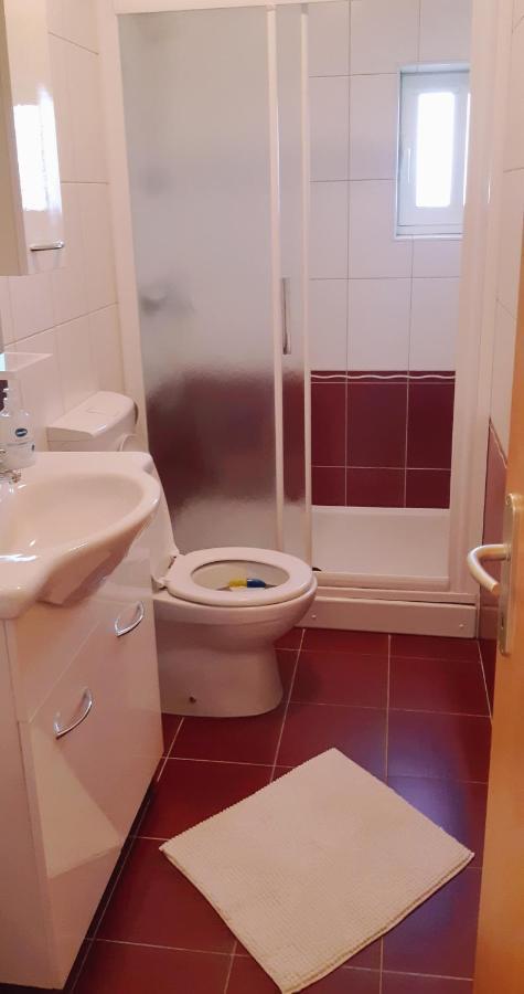 Apartmani Lili Sukošan Exterior foto